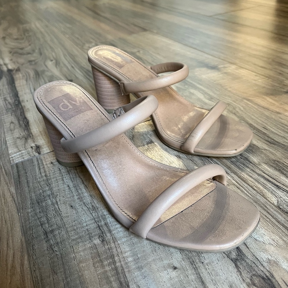 Dolce Vita Sandals (Nude) 👡